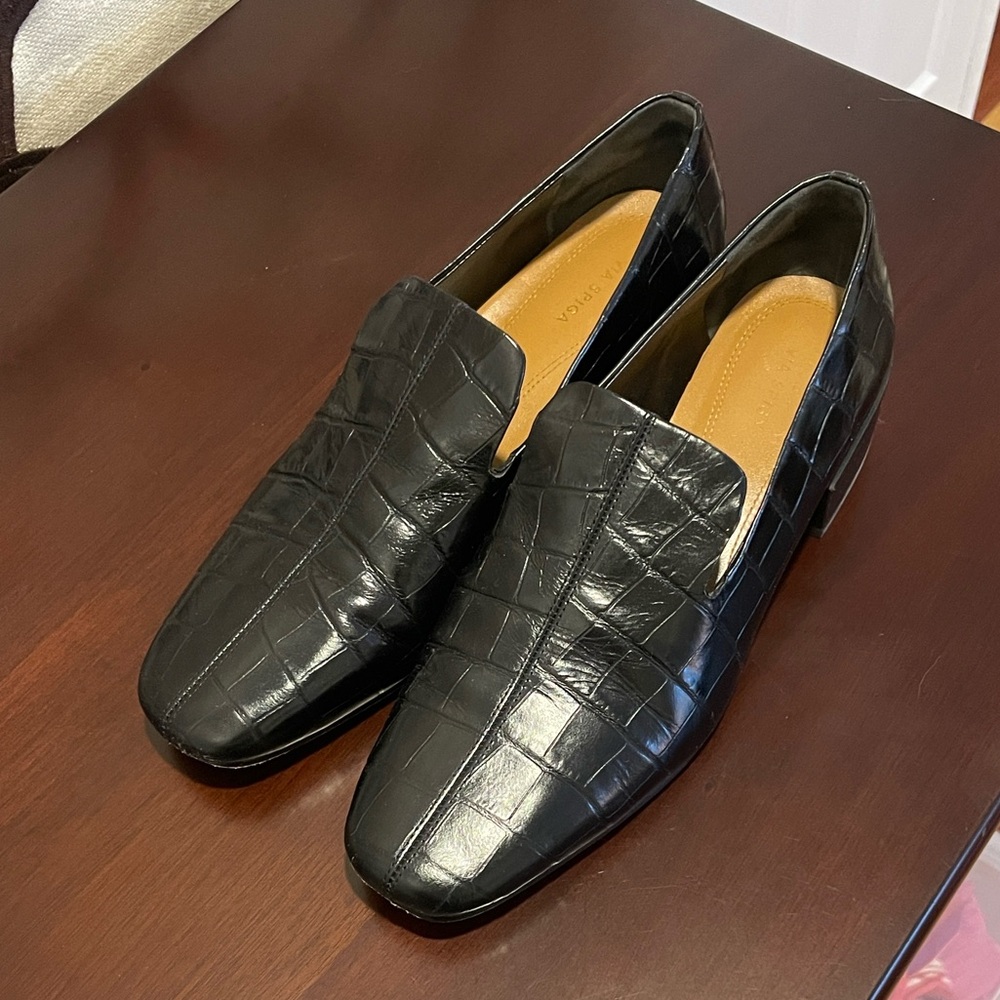 Via Spiga Black Crocodile-Embossed Loafers